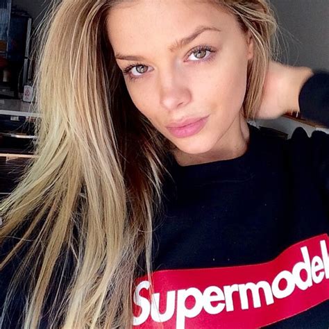 March Madness Begins Daniell Knudson Thurs A M Hot Clicks Sports Illustrated