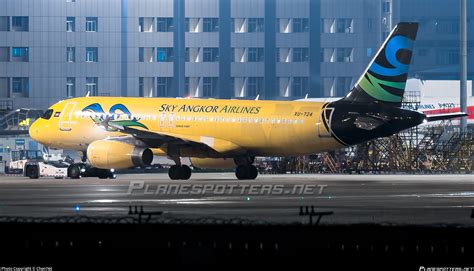 XU 724 Sky Angkor Airlines Airbus A320 232 Photo By Chen744 ID