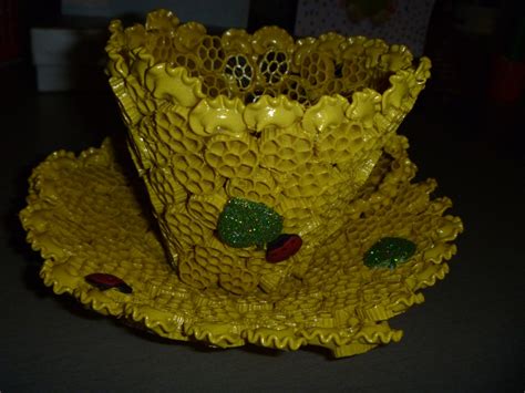 Невероятные поделки из самых обычных макаронных изделий!