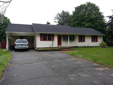 11 Lynn Ln Ashaway Ri 02804 Trulia