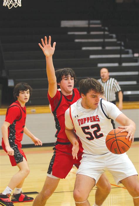 Bulldogs Lose In A Effort Packed Conference Game 2 4 In Scc Play