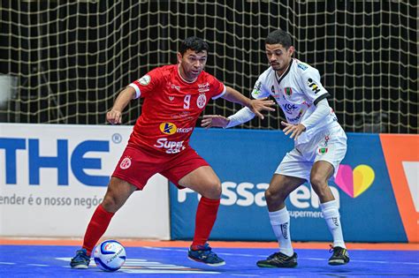 América vence fora de casa e é vice líder do Brasileirão de Futsal