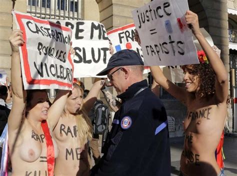 Naked Women Protest Photos Porn