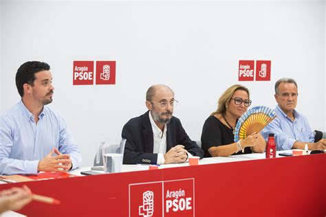 El PSOE Aragón elegirá a principios de año al relevo de Javier Lambán