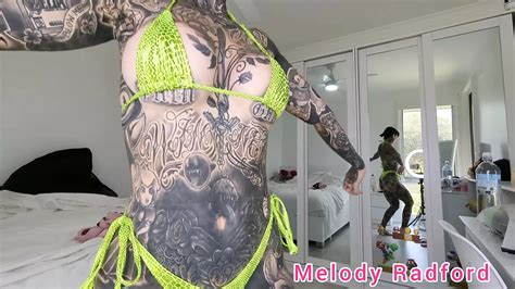 Micro Bikini Jaune En Peau De Serpent Essai Sur Haul Melody Radford Onlyfans XHamster