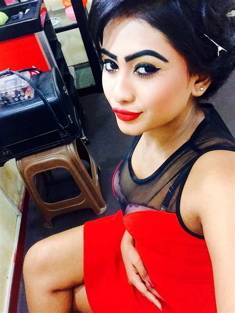 පයමග අඩනරවත සලෆ ඡයරප Sri Lankan Hot Girls