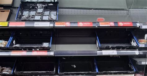 Lidl joins Aldi, Asda, Tesco and others in rationing fruit and veg