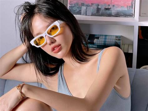 Nhan S C H T H N N Ng Hot Girl Nh M Khi N V N Ng I M