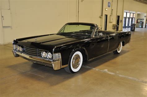 Lincoln Continental Cabrio Entourage 13 Lincoln Continental Ideas