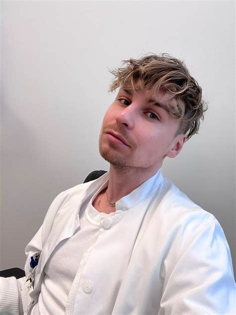 Entered My Poodle Hair Era Nudes Gaybrosgonemild Nude Pics Org