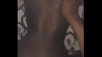 Piel Oscura Gruesa Obtiene Disparos De Espalda XVIDEOS