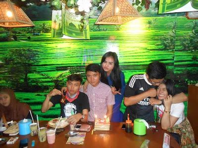 HOT SEXY CHICKENS TEMPAT NONGKRONG ASIK DI KEMAYORAN