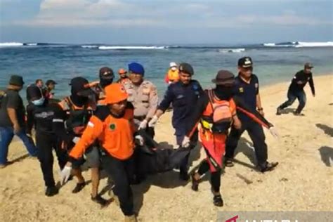 Jasad Wisatawan Asal Bogor Tenggelam Di Laut Ditemukan Tim SAR Gabungan