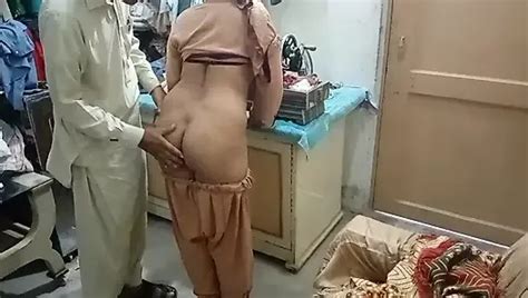 Barri Gand Wali Desi Maid Ko Lund Dikha Ke Garam Kiya Hardcore Hardcore Porn XHamster
