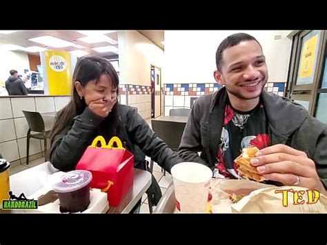 Uns Seios Desse Ela Merece Um Mc Lanche Feliz Natalia Nazzario Vinny Kabuloso Xvideos