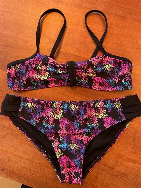 Bikini Gr 140 Gebraucht in Vaduz für CHF 5 mit Lieferung auf Ricardo kaufen