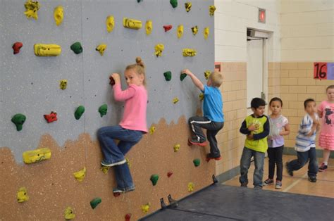 Arcola Elementary Receives Rock Wall Sarah Bush Lincoln