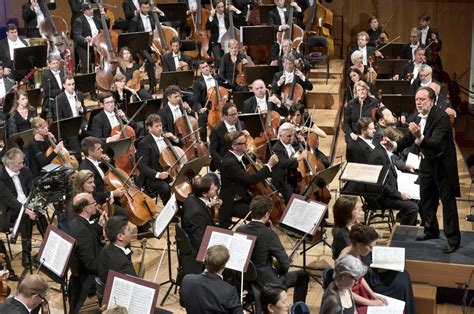 Mahler 8 – The Lucerne Festival Orchestra and its new music director ...