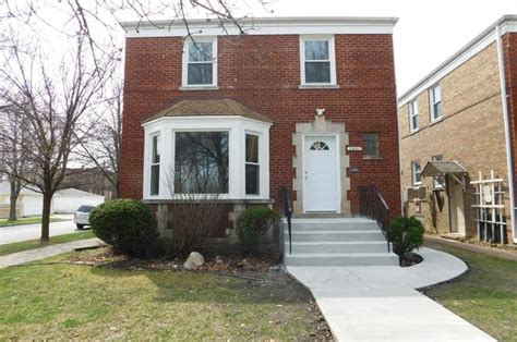 3501 W 63rd Pl Chicago Il 60629 Mls 09596606 Redfin