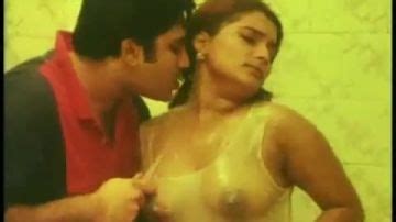 Wet Mallu Babe Getting Felt Up PORNDROIDS