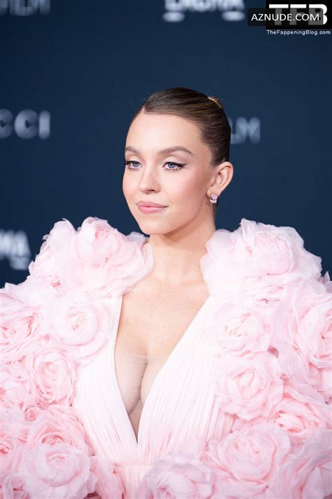 Sydney Sweeney Sexy Seen Flaunting Her Hot Cleavage At The Annual Lacma Art And Film Gala In Los