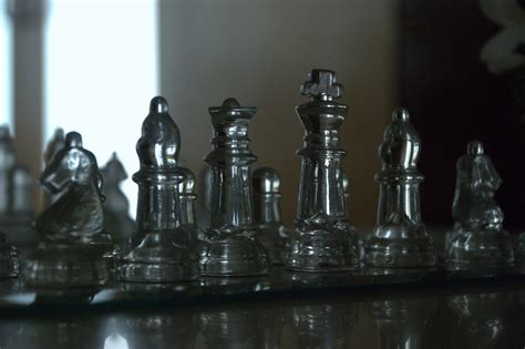 How To Play Powerful Chess Gambits Alberto Chueca High Performance
