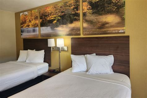 Days Inn by Wyndham Leesville | Leesville, LA Hotels