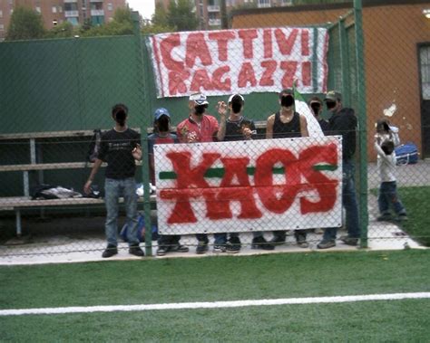 Lesna Kaos Gli Ultras Del Calcio Dei Dilettanti Mole