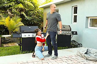 Shae Celestine Fucking In The Outdoors With Her Natural Tits