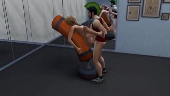 Entrenador casero se folló bruscamente a una rubia justo en el simulador XVIDEOS