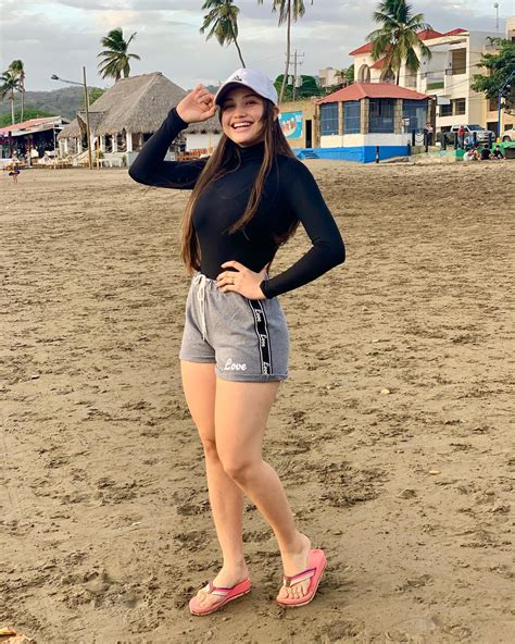 Salma Flores - Foto #9552 | Profile Rate