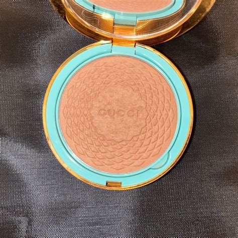 Makeup | Gucci Bronzer | Poshmark