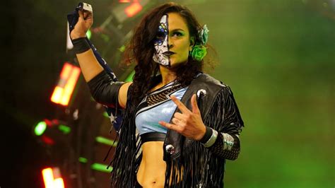 Top Aew Star Questions Why Thunder Rosa Didnt Come To Work To Cut