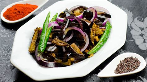 brinjal eggplant curry lakpura