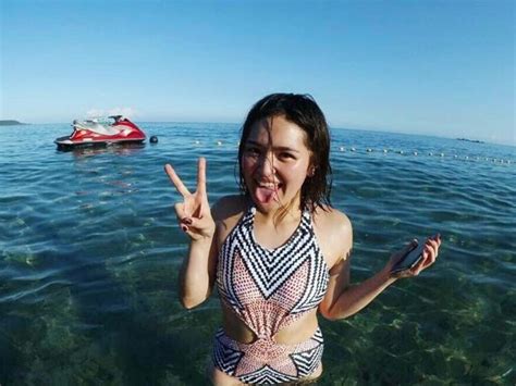 9 Hot Sexy Coleen Mendoza Bikini Pics