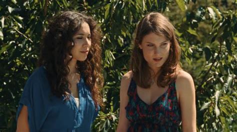 Naked Élise Lhomeau in Black Really Suits You