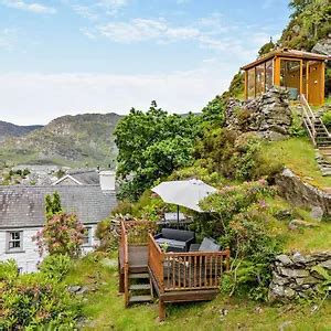 blaenau ffestiniog hotels apartments  accommodations  blaenau