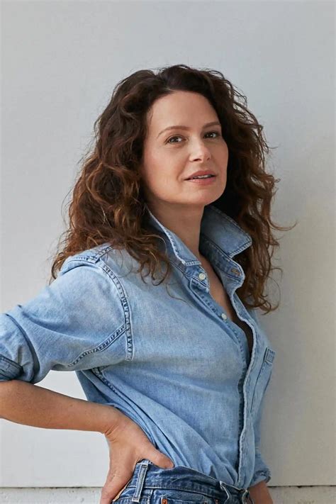Katie Lowes Biography: Age, Height, Net Worth, Parents, Spouse