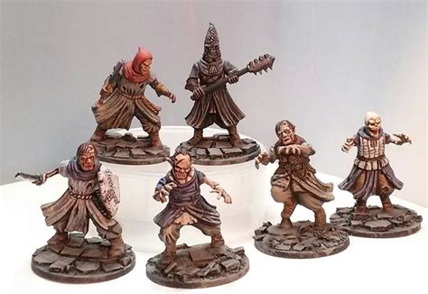 Frostgrave Cultists Dungeons And Dragons Miniatures Fantasy Miniatures Miniature Painting