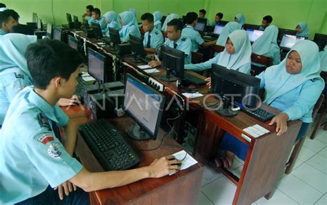 PERSIAPAN UN BERBASIS KOMPUTER ANTARA Foto