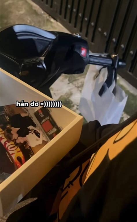 Hot Trend In Nh Couple D N L N Bao B Xe M H Nh Hot Wheels Phi N B N Gi I H N N Y L L M M
