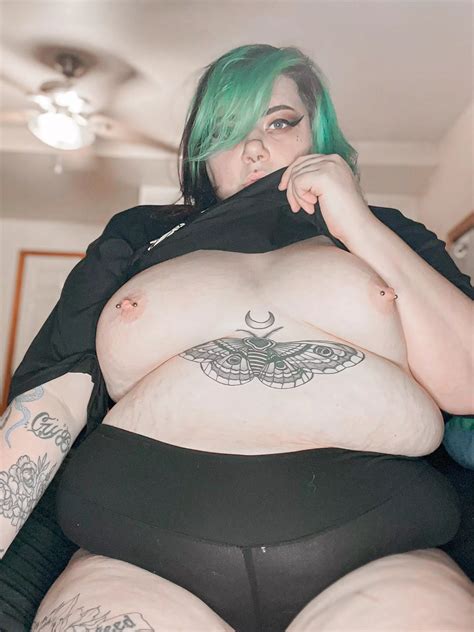 Are Chubby Goth Girls Attractive Nudes GoneWildPlus NUDE PICS ORG