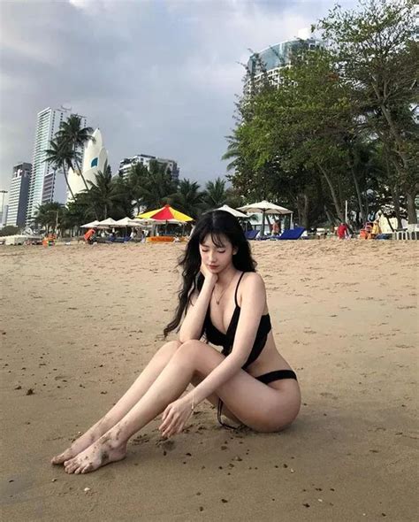 Ảnh gái xinh mặc bikini siêu nhỏ mỏng sexy cực cháy