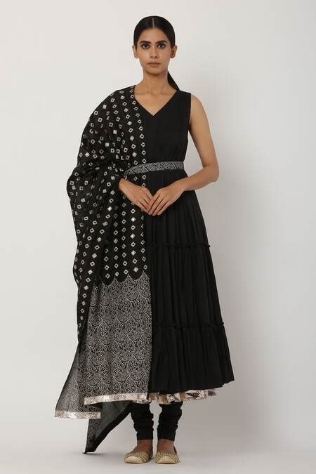 Buy Black Chanderi Silk Printed V Neck Tiered Anarkali Set For Women By