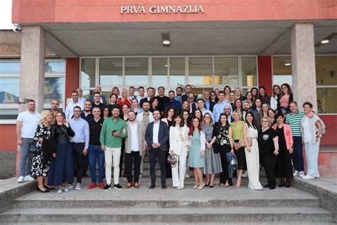 Zenički gimnazijalci obilježili dvije decenije mature Zenicablog