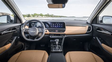 Explore the 2025 Kia Seltos | Harrisburg, PA | Turner Kia