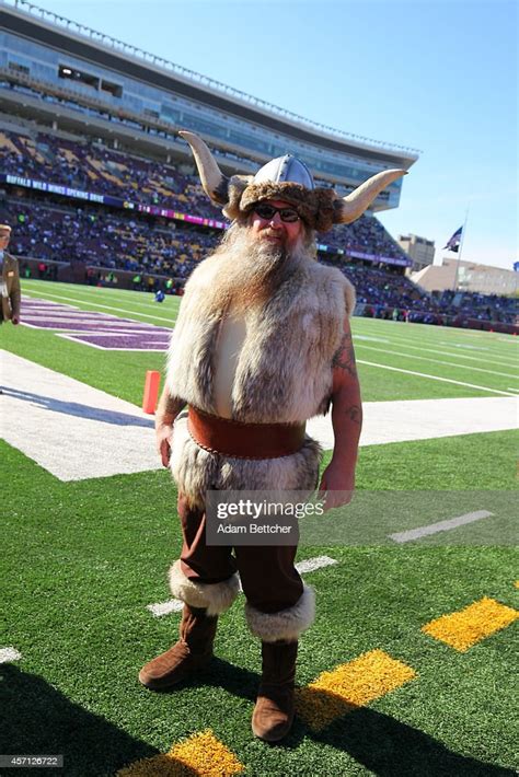 Minnesota Vikings Mascot Ragnar Poses On The Field Before The Game News Photo Getty Images