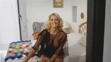 Naked Bea Fiedler In Sunshine Reggae Auf Ibiza