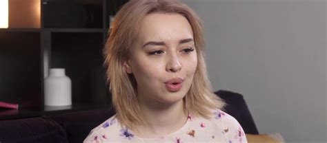 First Timer Masturbating For The Camera In A Kinky Way ZB Porn