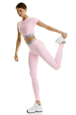 Самая модная одежда для тренировок